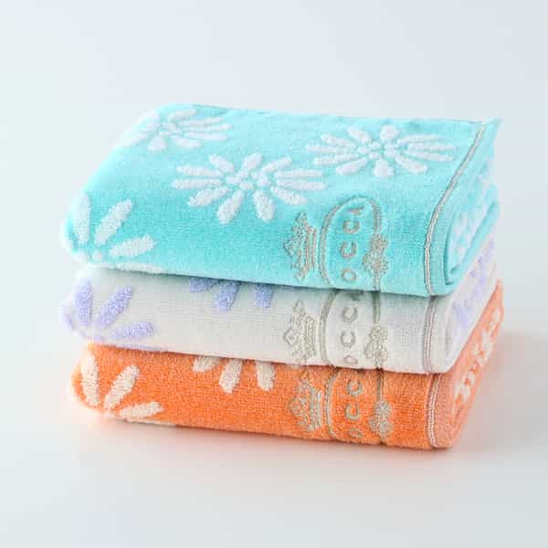 ルーチェ フェイスタオル