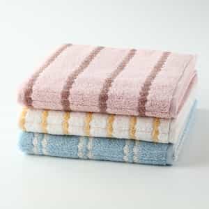 "とってもよく吸う「ぷっくり」" バスタオル