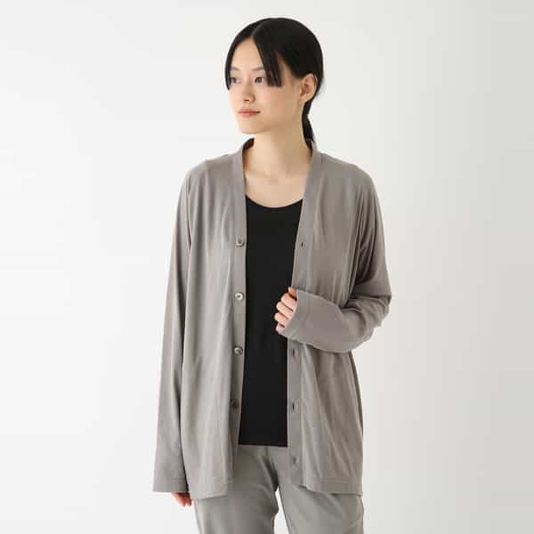 スーパーエアーニットＶネックカーディガン ユニセックス