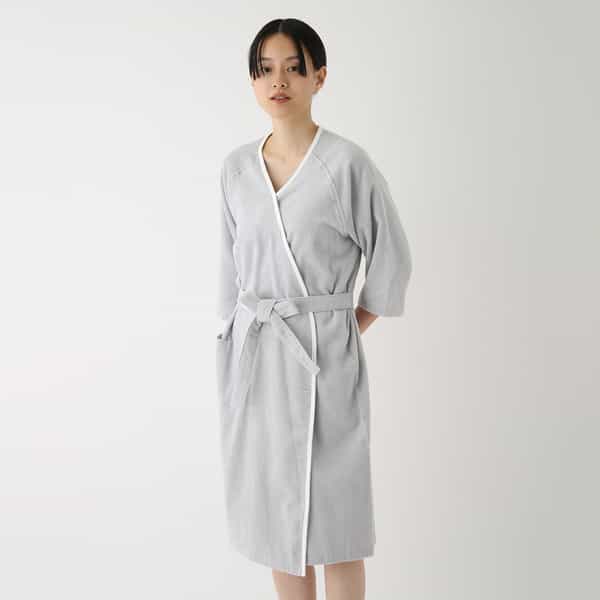 エアリータッチ ラグランレディスローブ