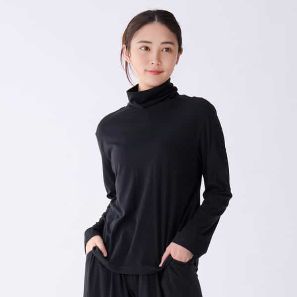 スーパーエアーニットタートルネック