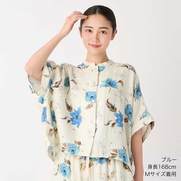 マシュマロガーゼフラワーポンチョブラウス